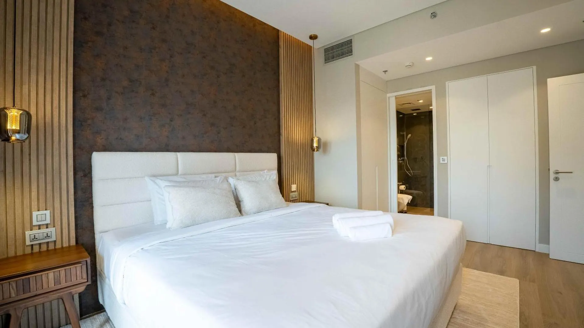 Lejlighed Veluxa - Fantastic 1 Bed - In Jumeirah Golf Estate! Dubai